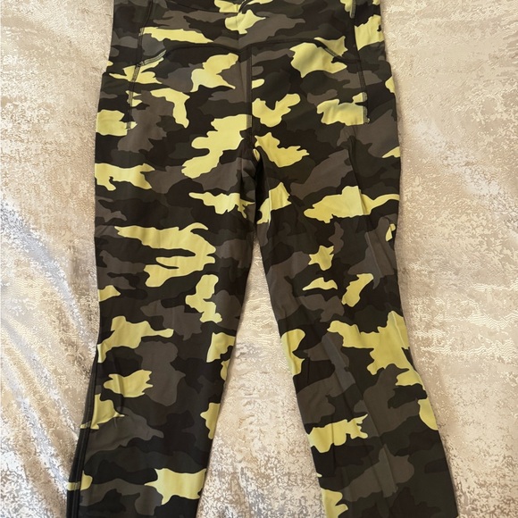 Camouflage legging LULULEMON - Picture 1 of 5